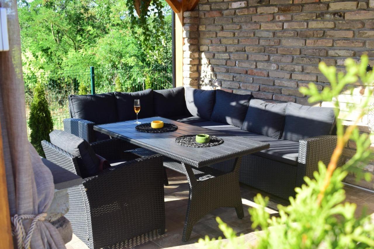 Vila Grujic Vrdnik Exteriör bild